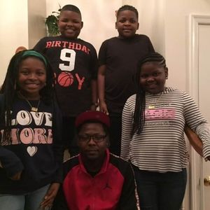 Meet your Posher, Derek